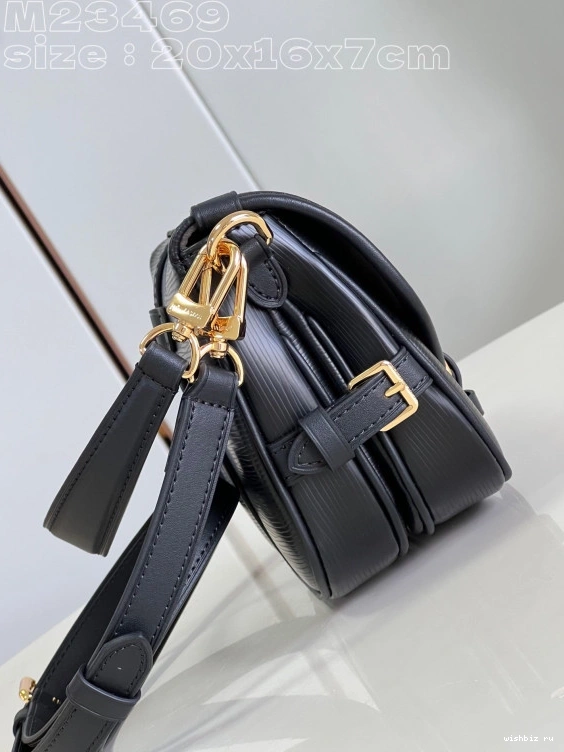 WIS VUITTON LOUIS Saumur BB 1003